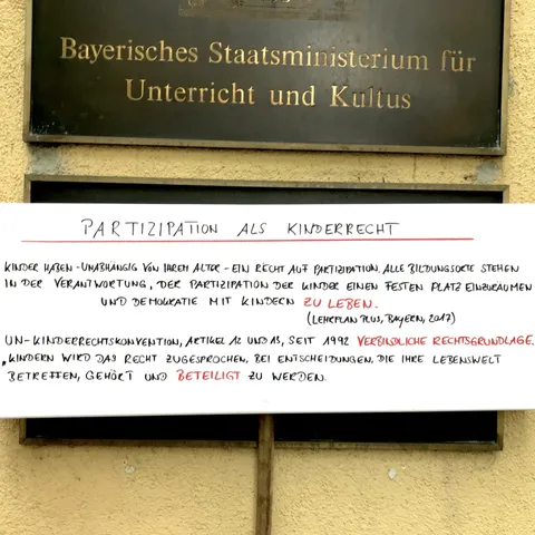 Plakat von Partizipation als Kinderrecht