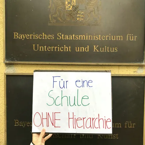 Plakat von Schüler:in