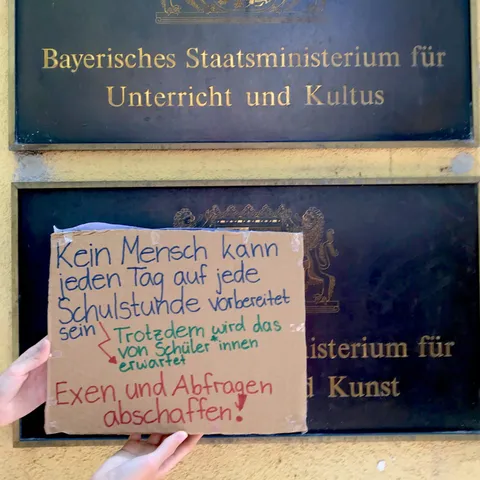 Plakat von eine Schülerin, 10. Klasse Gymnasium